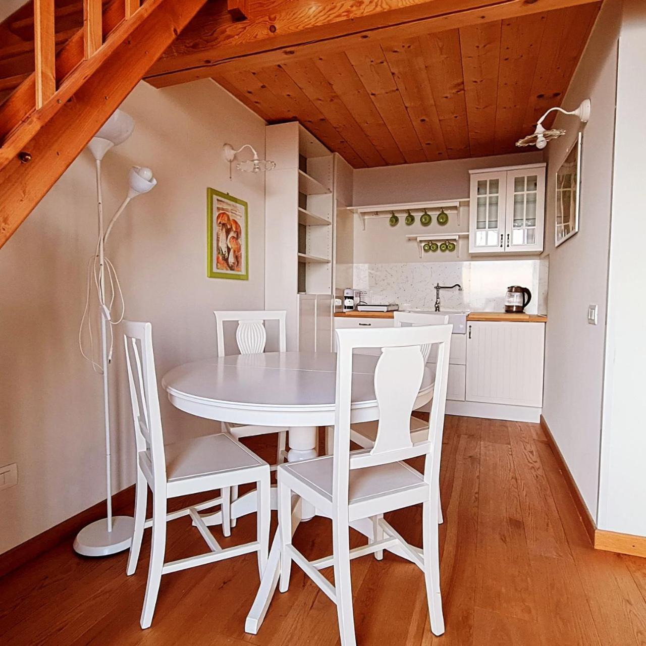 Agriturismo San Genesio Rovagnate Luaran gambar